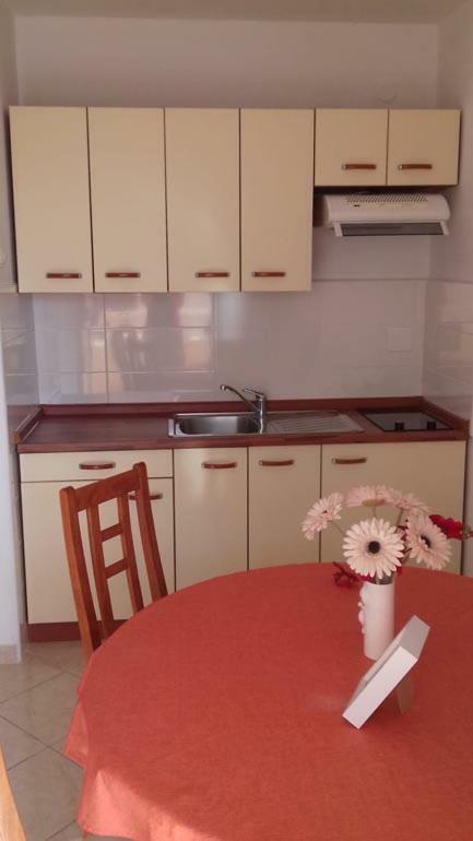 Apartment Vucica Sevid Buitenkant foto